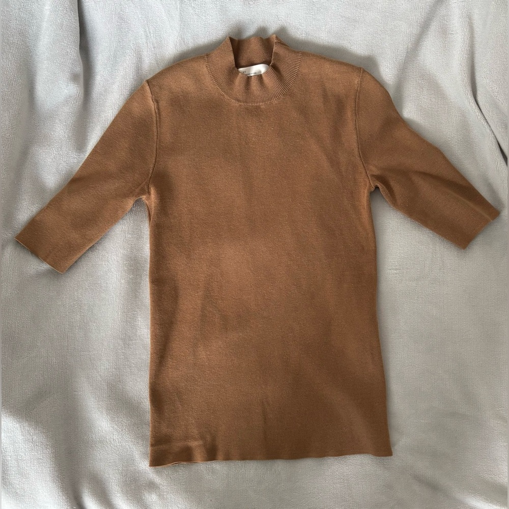 Oak + Fort brown mock turtleneck short sleeve sweater